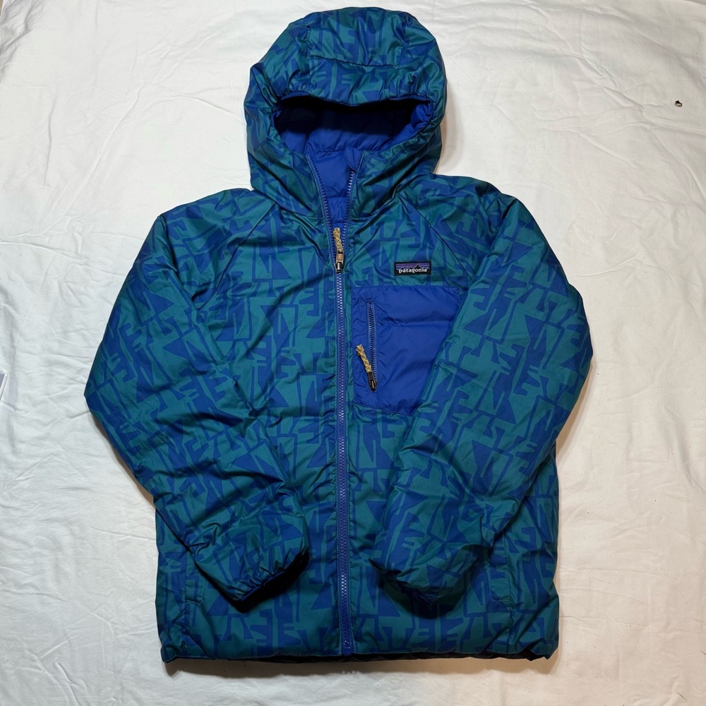 PATAGONIA-Vibrant Blue and Green Patterned Jacket